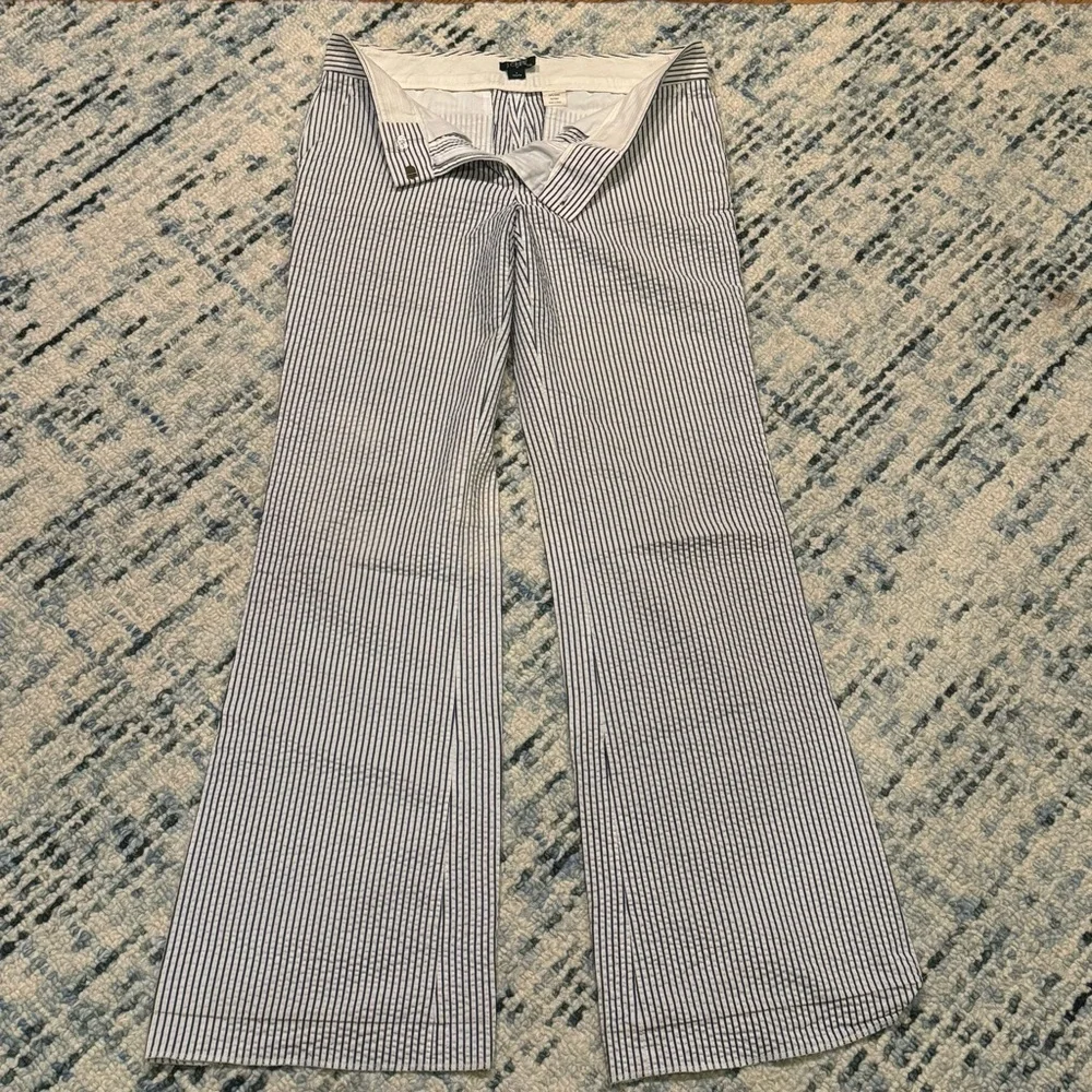 J Crew City Fit Seersucker Striped Flare Pants, Size 6 - Picture 7 of 16